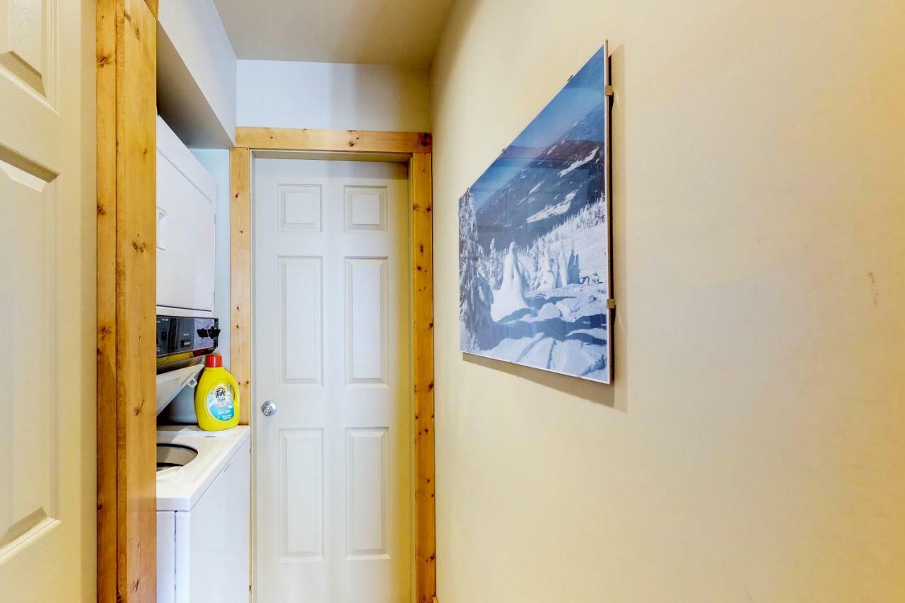 South Face B Apartment Big White Ski Resort Luaran gambar